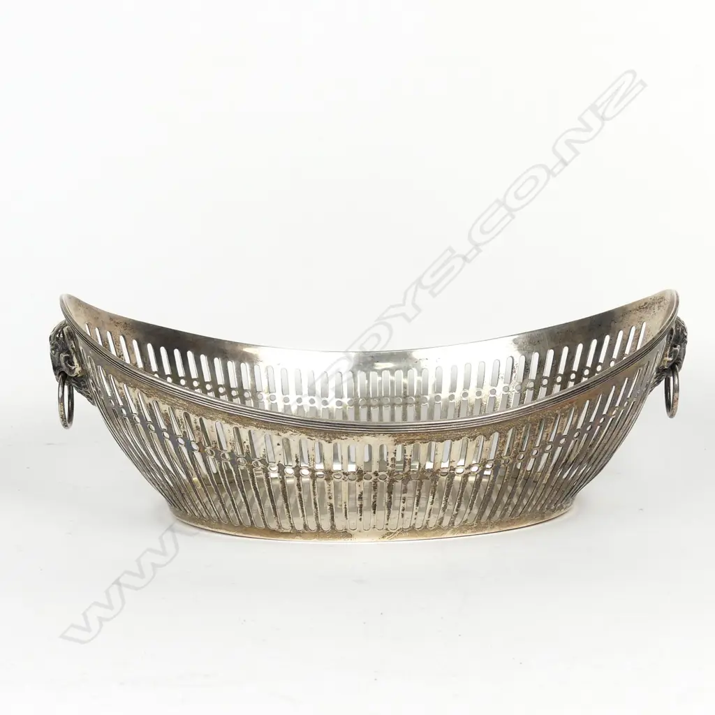 A 1920's Dutch silver bread basket Image 1++