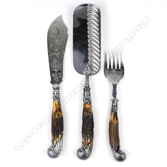 Edwardian Mappin & Webb silver plate fish servers and crumb tray