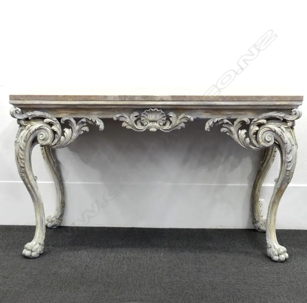 A French style console table Image 1++