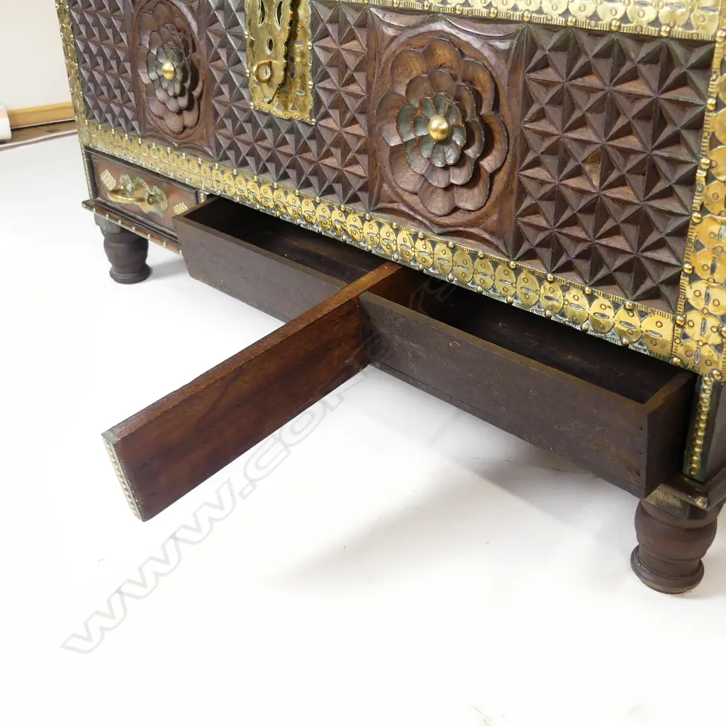 An iroko (hardwood) and brass Zanzibar chest Image 1++