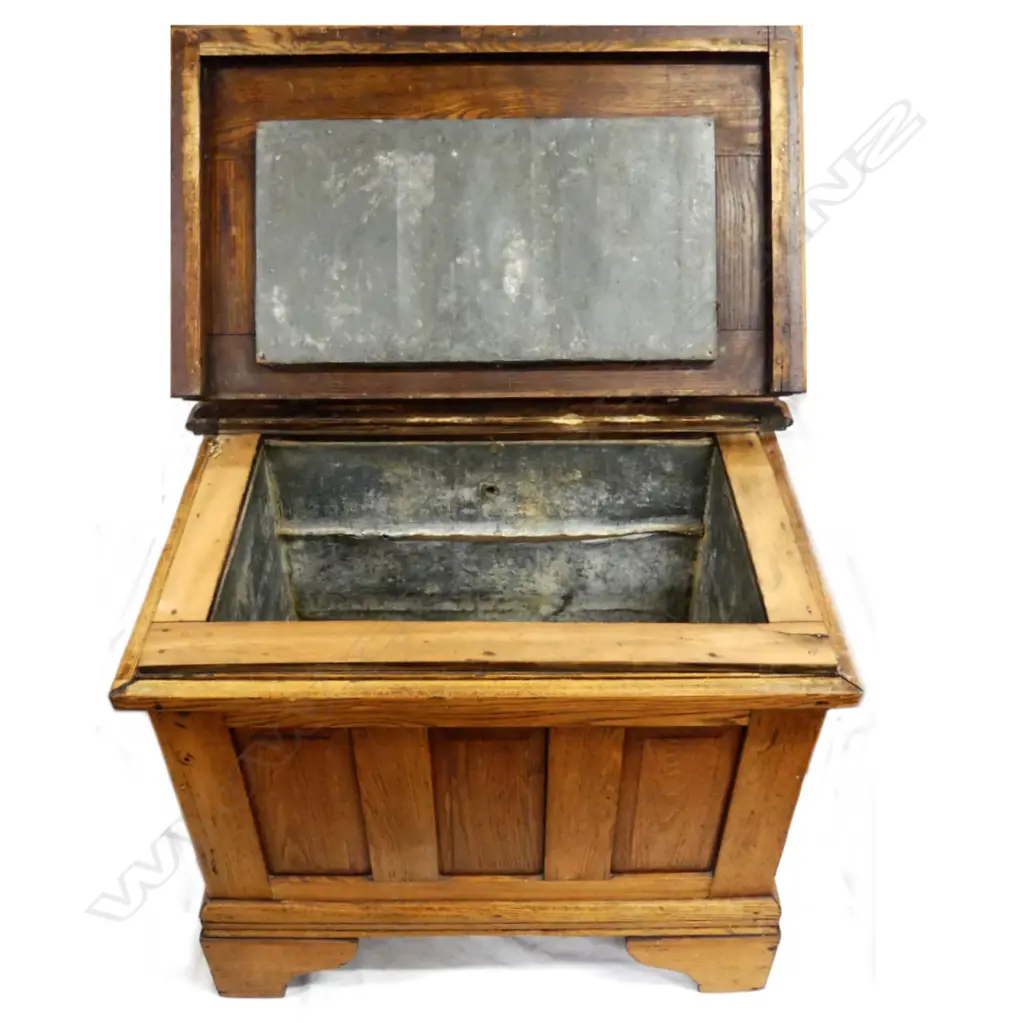 An uncommon c.1900 oak ice chest of coffer form Image 1++