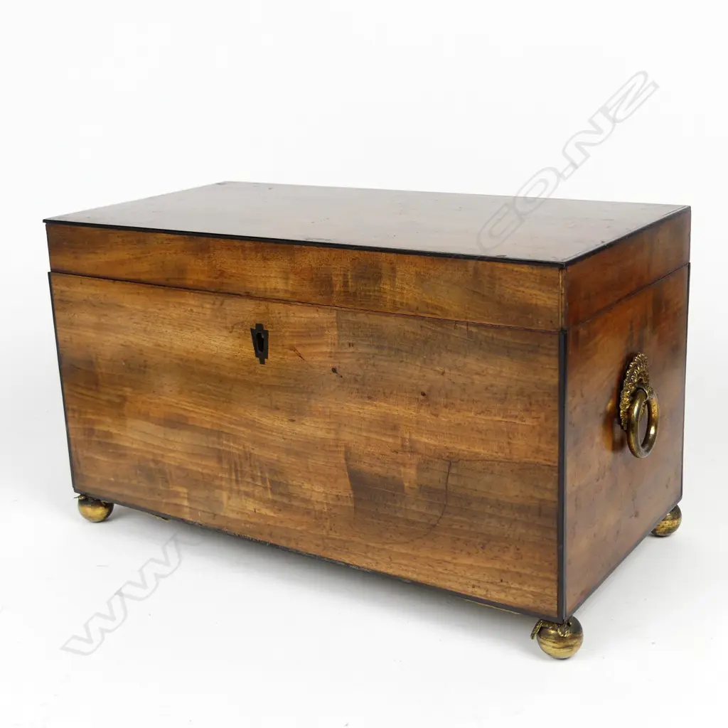 A Regency mahogany tea caddy Image 1++