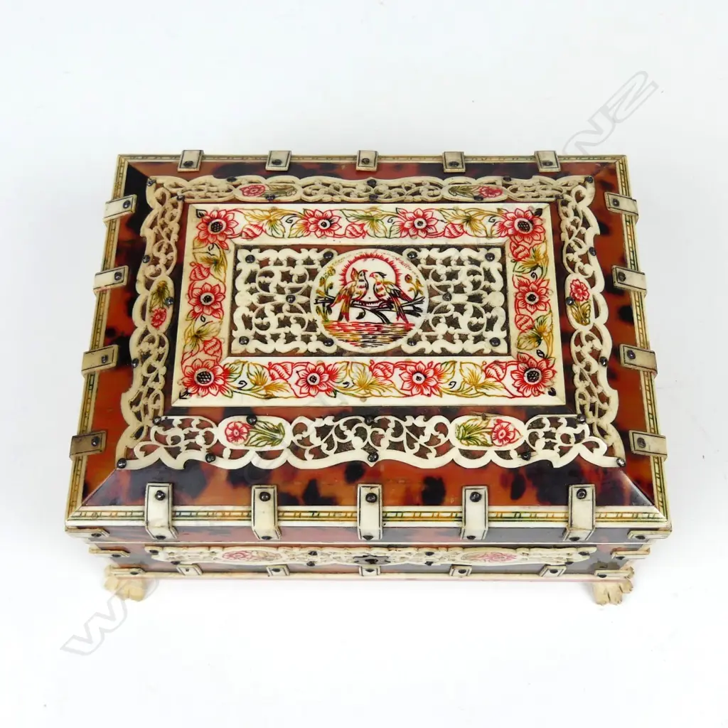A vintage Indian Vizagapatam box Image 1++
