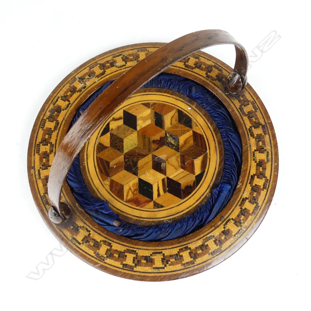 A Victorian Tunbridge ware basket Image 1++