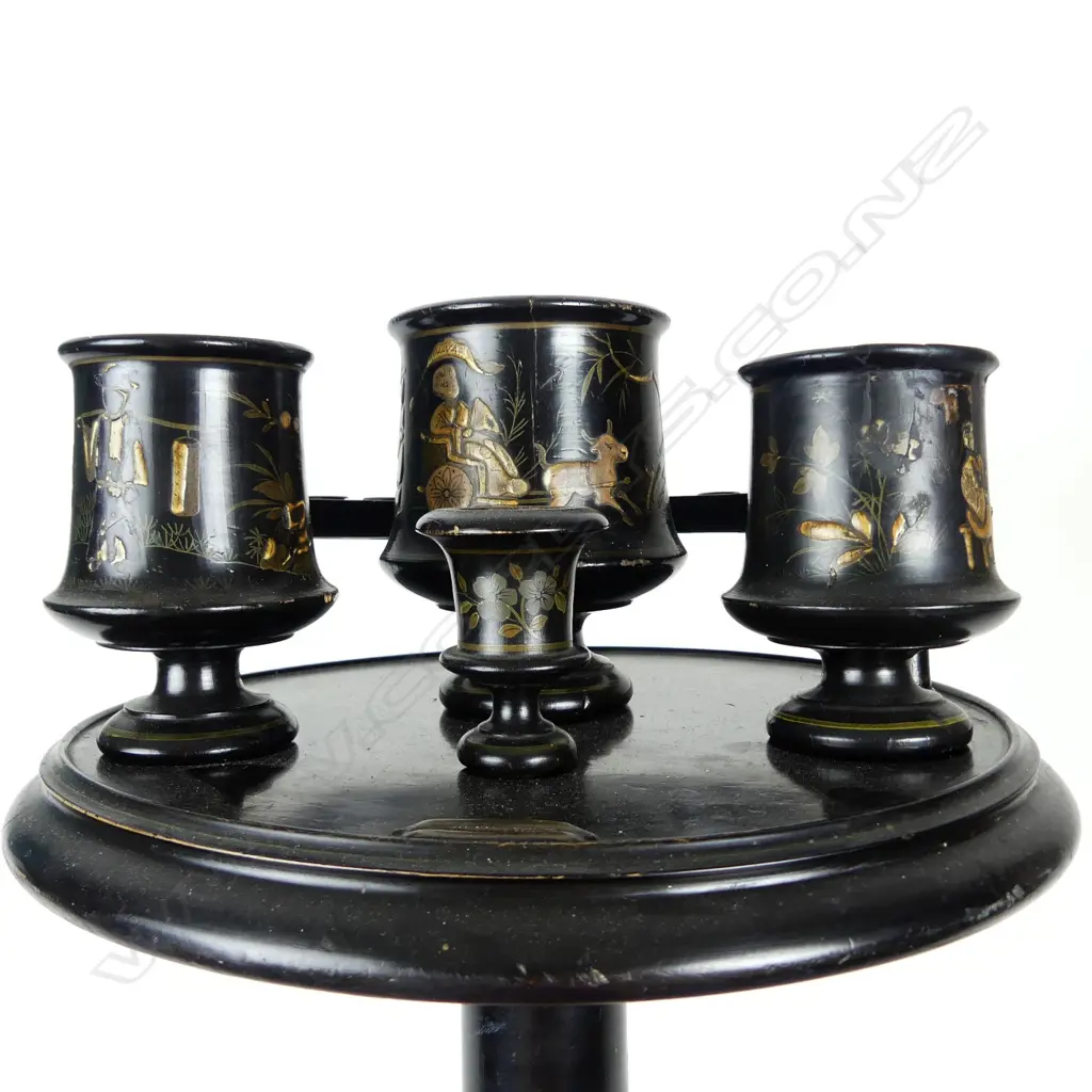 An Edwardian smoker's stand Image 1++