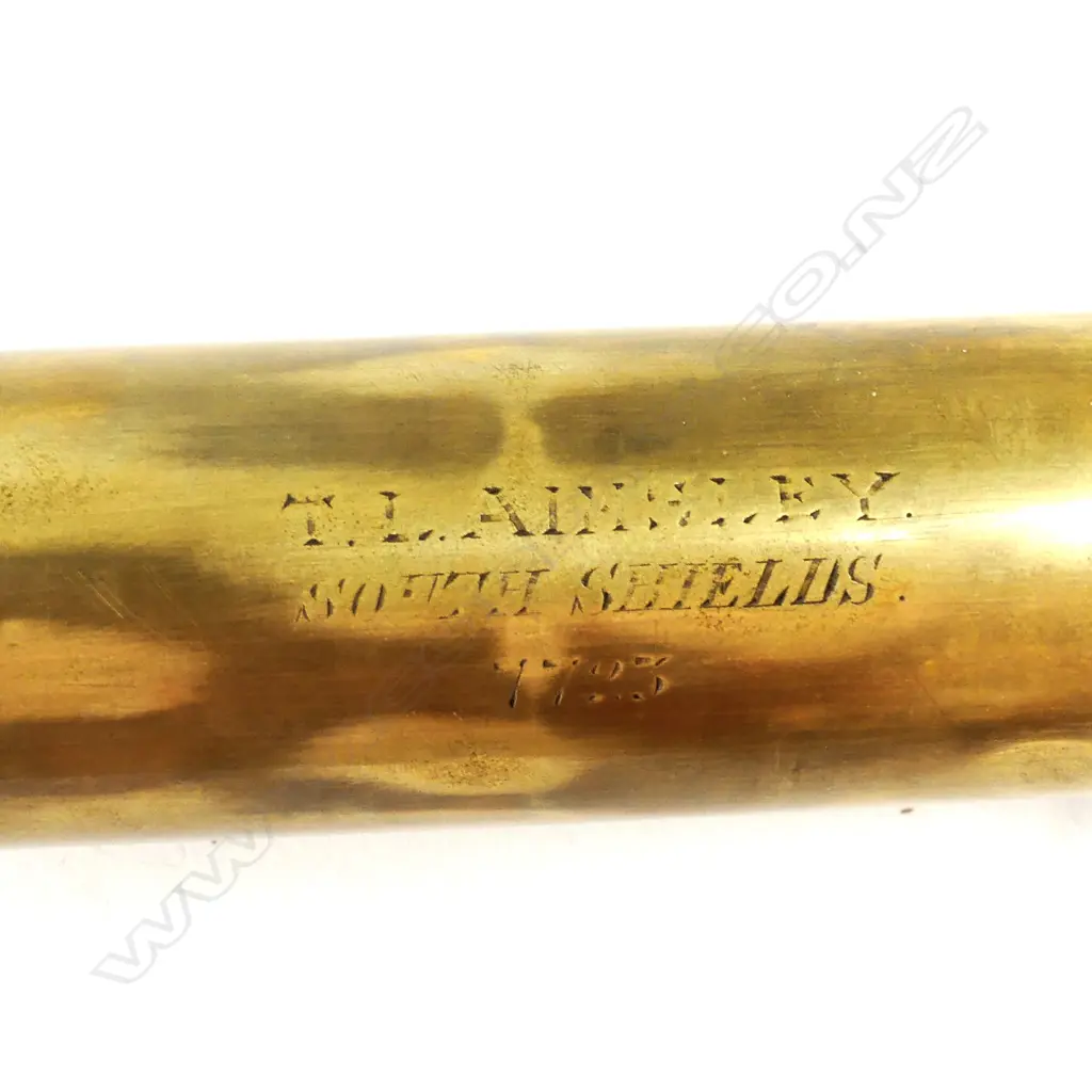 A large 19thC brass telescope signed T. L. Ainsley Image 1++