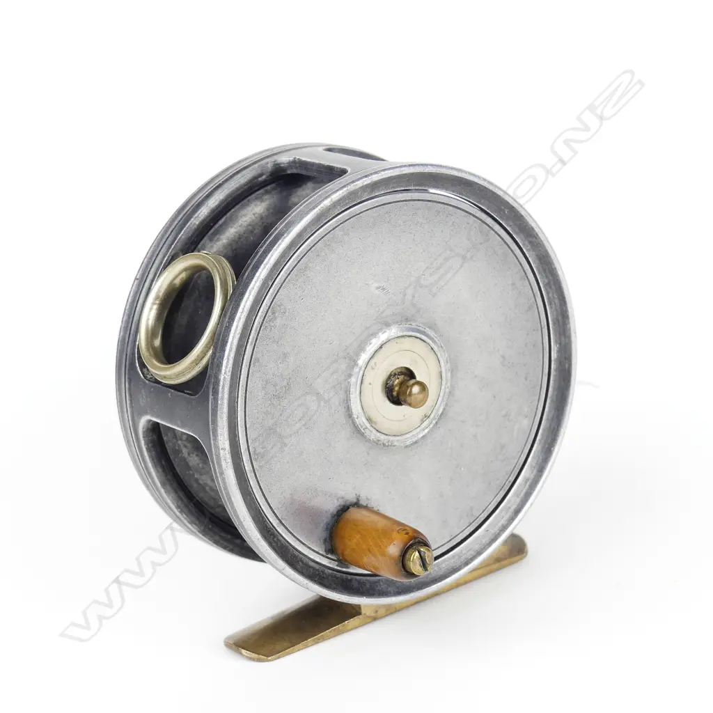 A quality 2⅞" Ogden Smith alloy and brass fly reel Image 1++