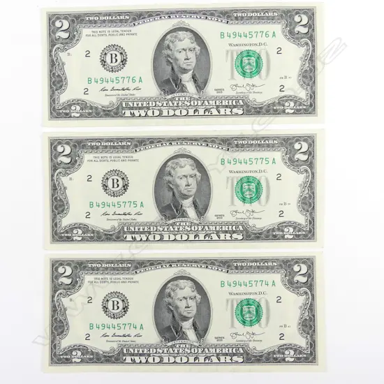 Three UNC US$2 banknotes