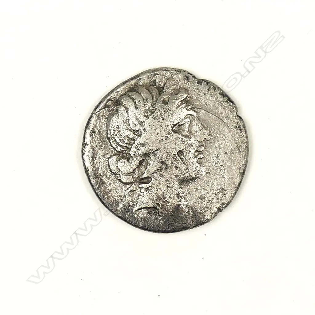 A Roman silver denarius Julius Caesar/Aeneas c.47-46BC Image 1++