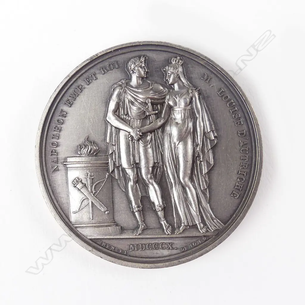 A silver medallion to commemorate the marriage of Napoleon to Marie Louise Image 1++