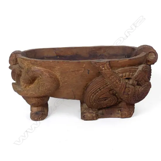 A 19thC Maori carved Kumete