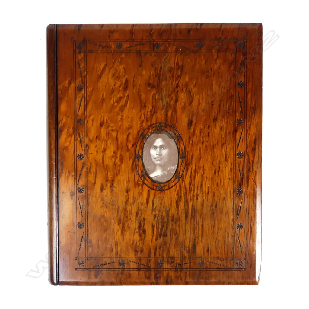 An impressive 19thC figured kauri boxed and covered album Image 1++
