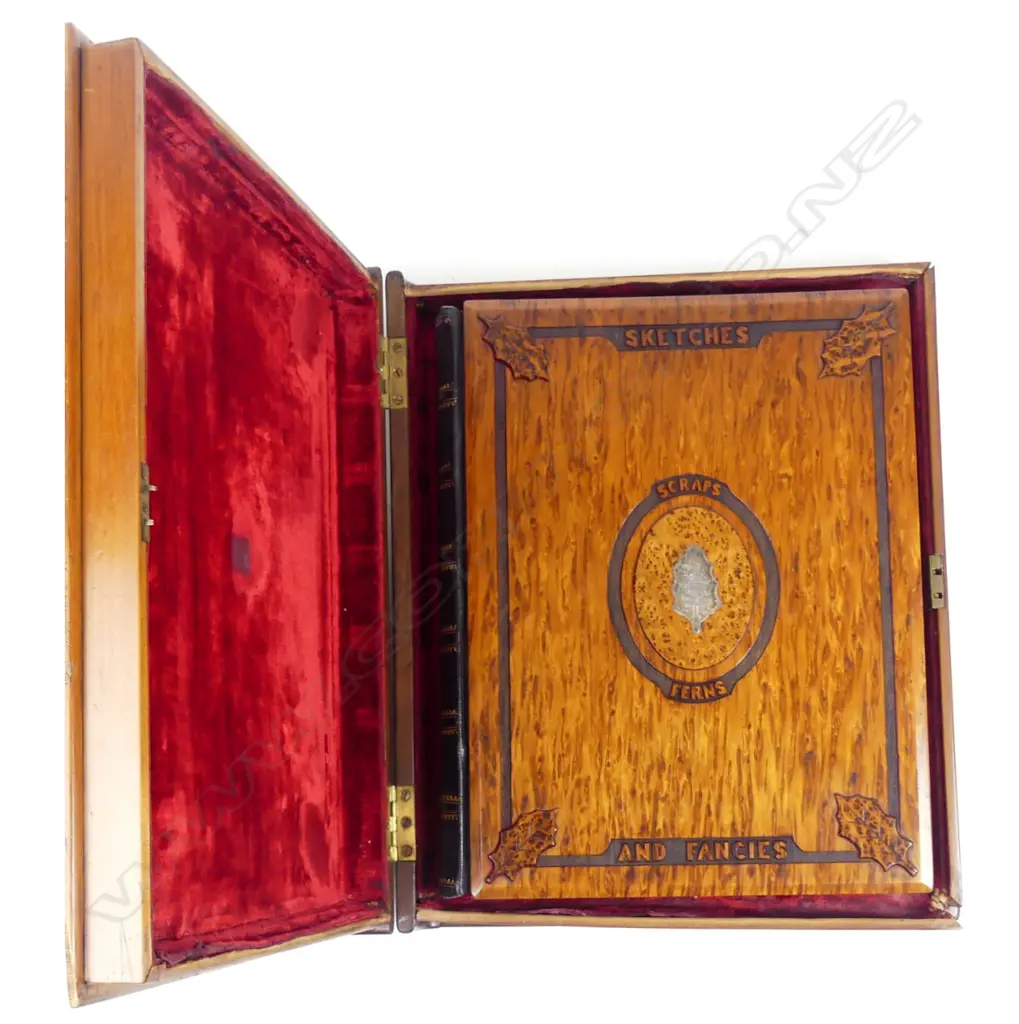 An impressive 19thC figured kauri boxed and covered album Image 1++