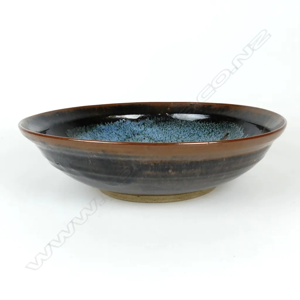 Len Castle stoneware bowl Image 1++
