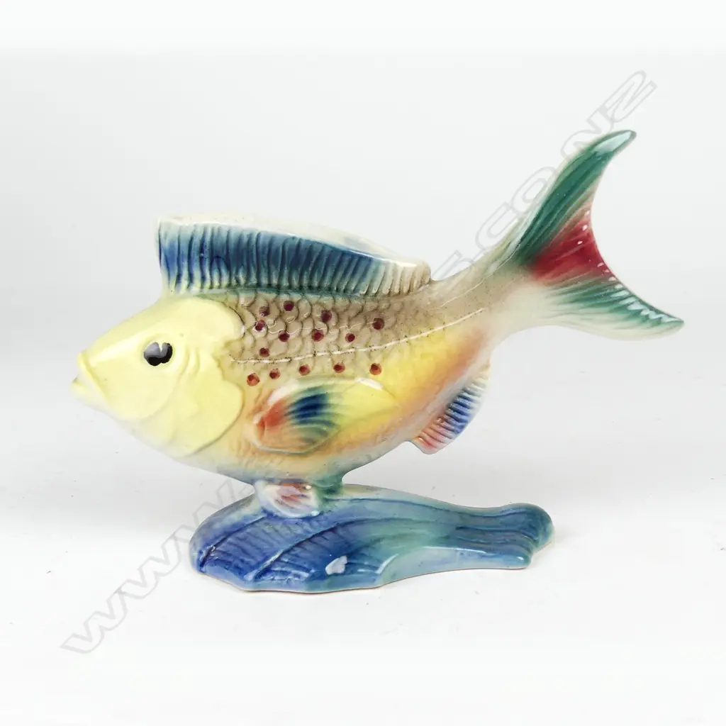 A Titian Studios fish vase Image 1++