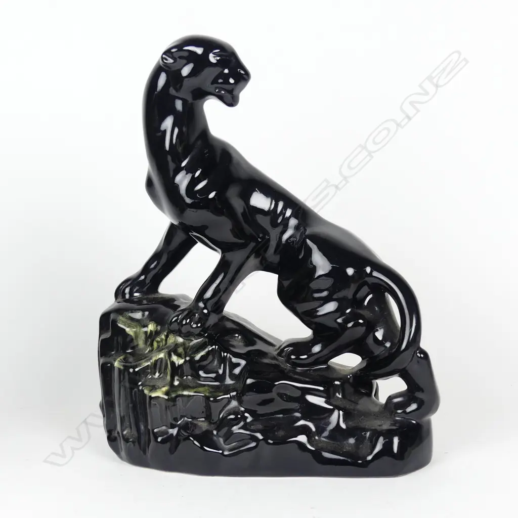 A scarce Titian Studios P.L.7. Cougar television lamp Image 1++