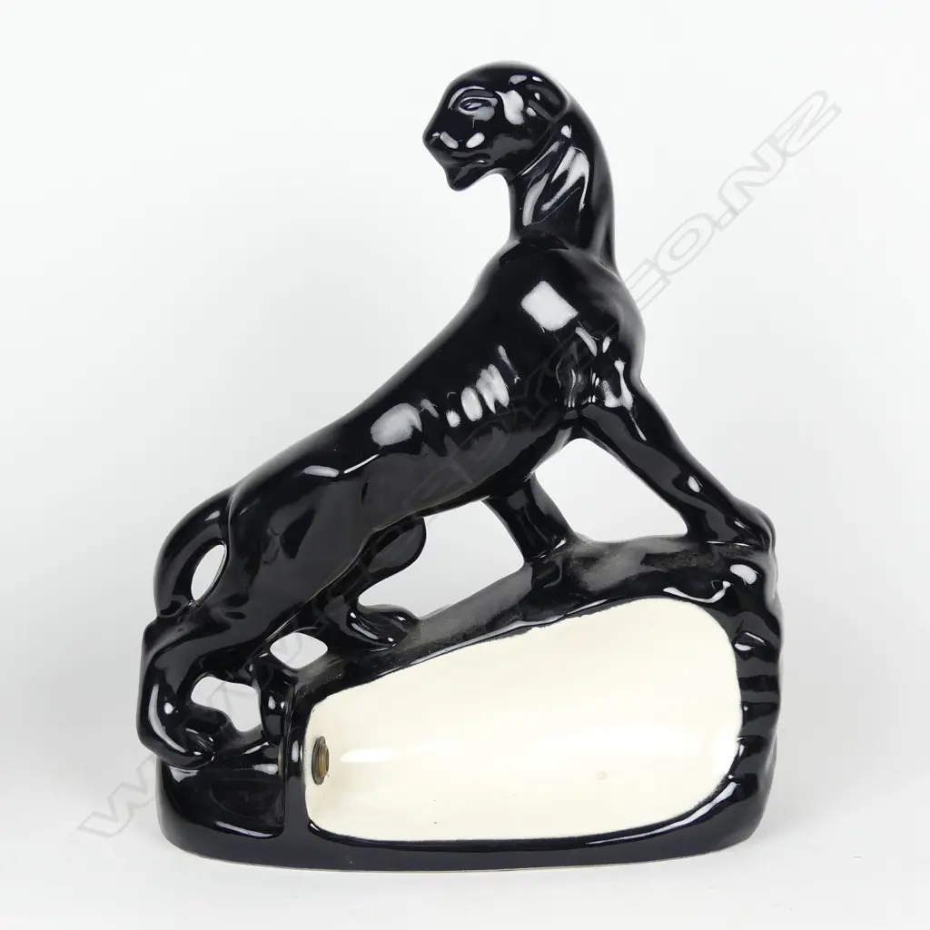 A scarce Titian Studios P.L.7. Cougar television lamp Image 1++