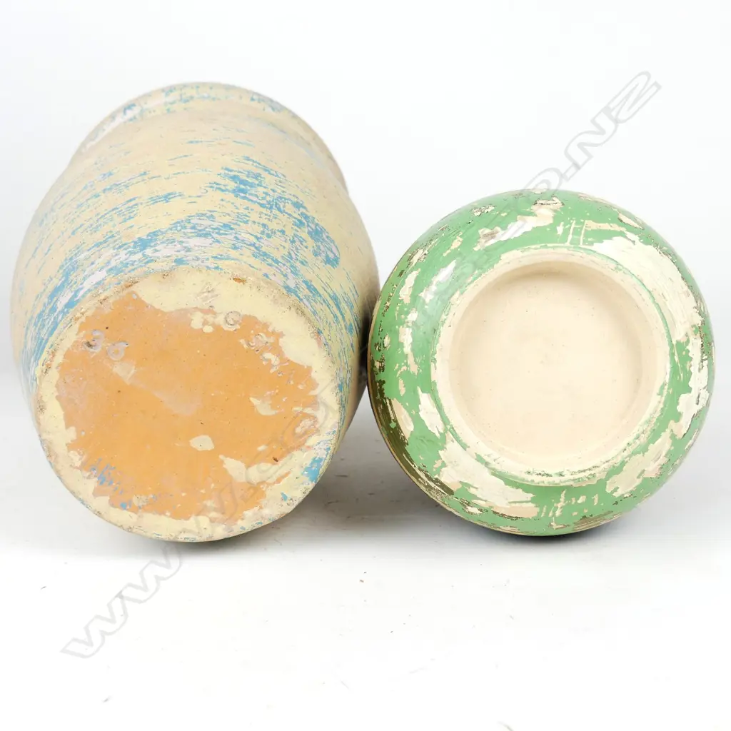 A vase by Wally Silva and Crown Lynn hand potted #13 blank vase Image 1++