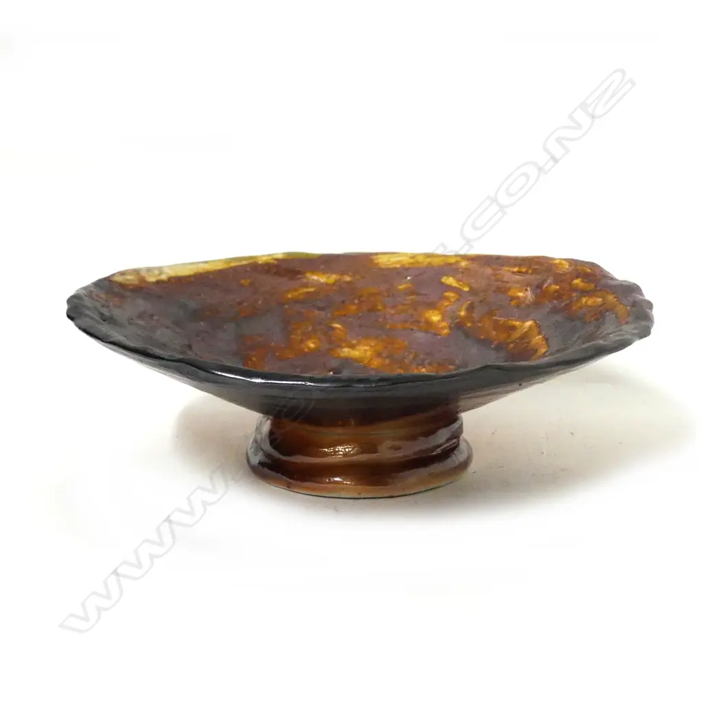 Peter Hawkesby dish Image 1++