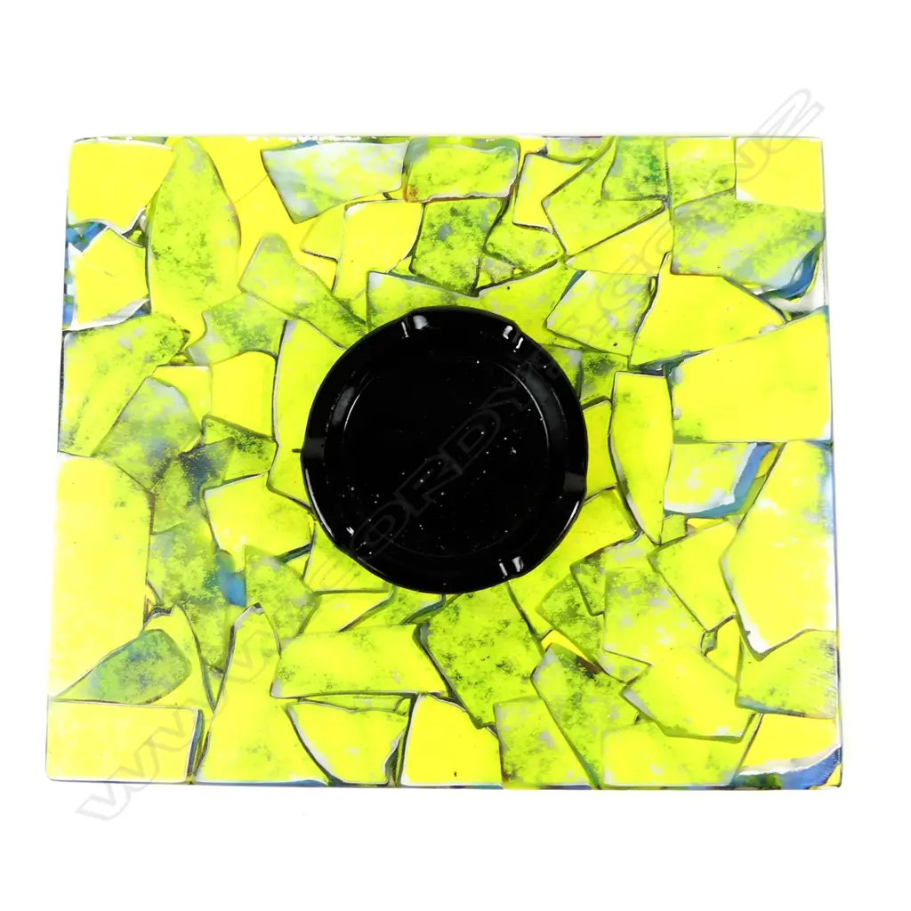 A Garry Nash slump glass tazza Image 1++