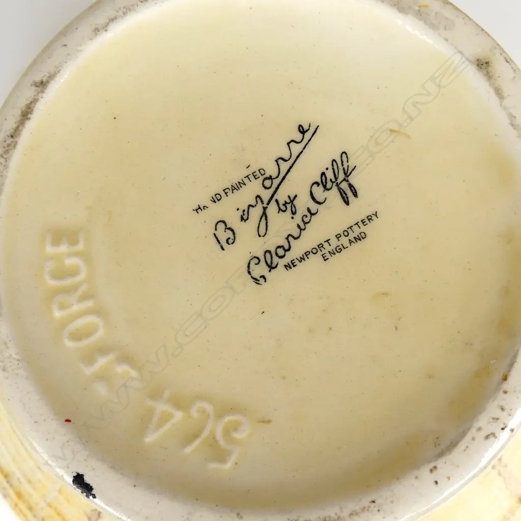 A Clarice Cliff Bizarre jug Image 1++