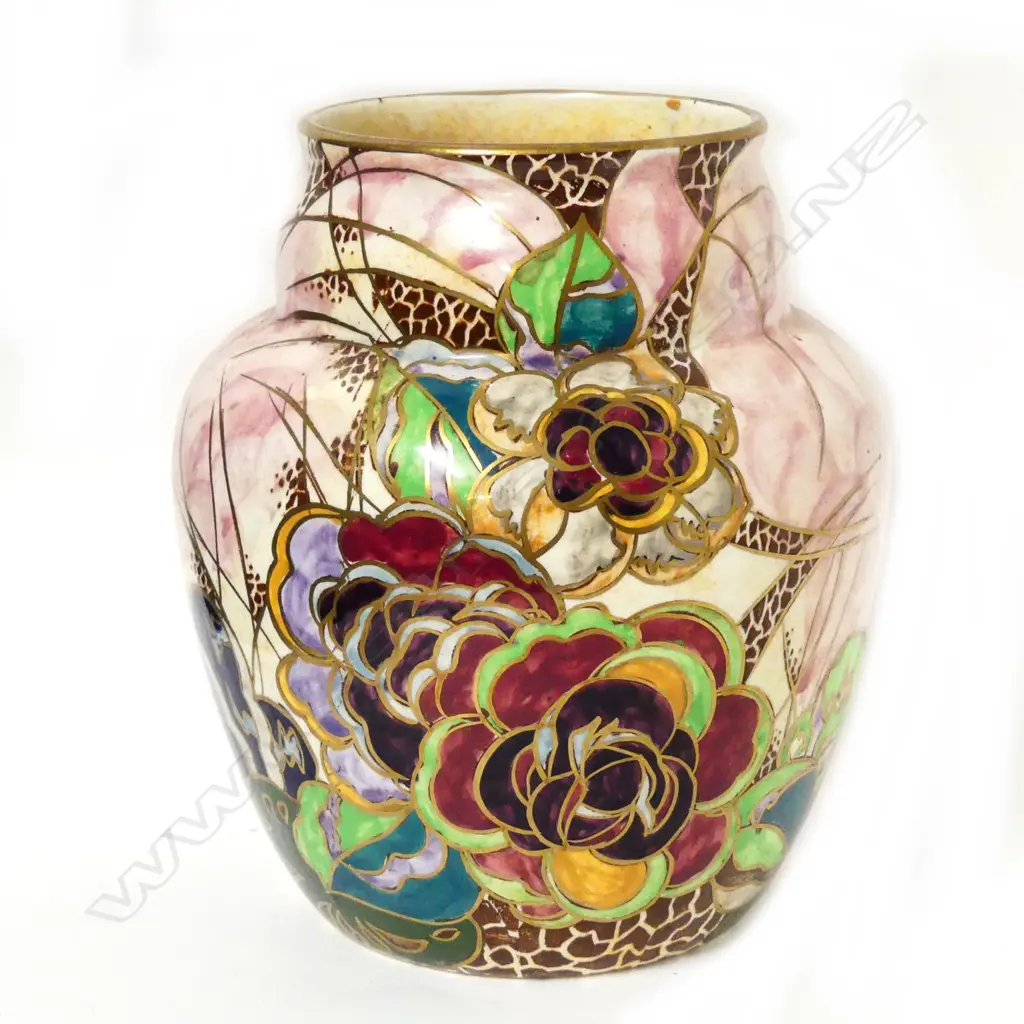 A Royal Winton 'Crazy Paving' design vase Image 1++