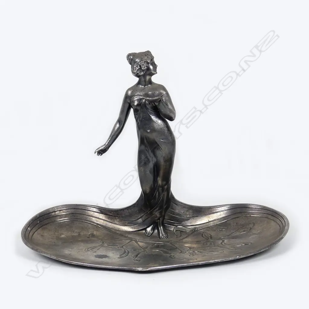 A WMF Art Nouveau silver plate maiden figured dish Image 1++