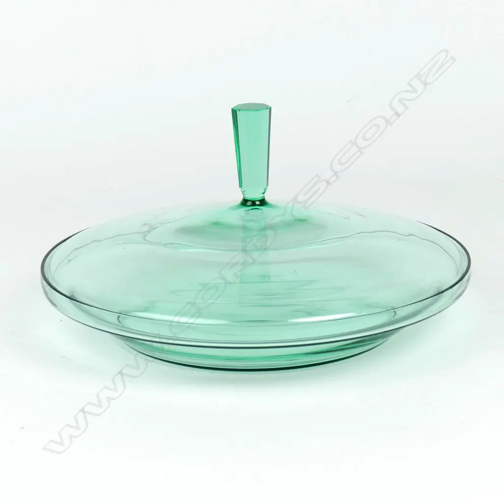 A lidded Leerdam glass bowl Image 1++
