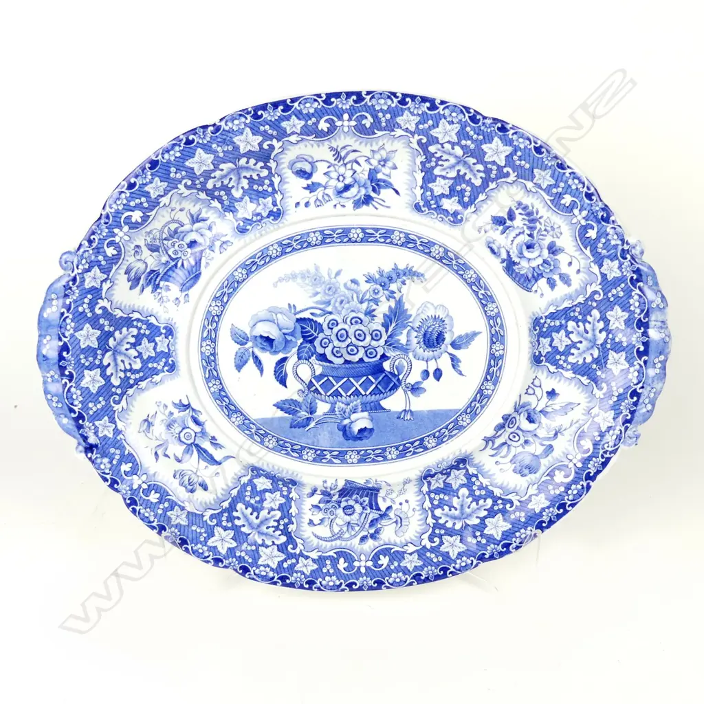 A 19thC Spode tureen stand Image 1++