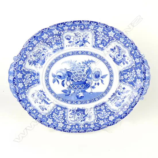 A 19thC Spode tureen stand