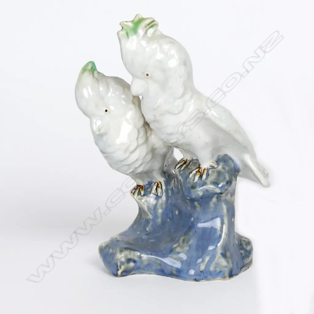 Royal Doulton figure group of a pair of cockatoos by Leslie Harradine Image 1++