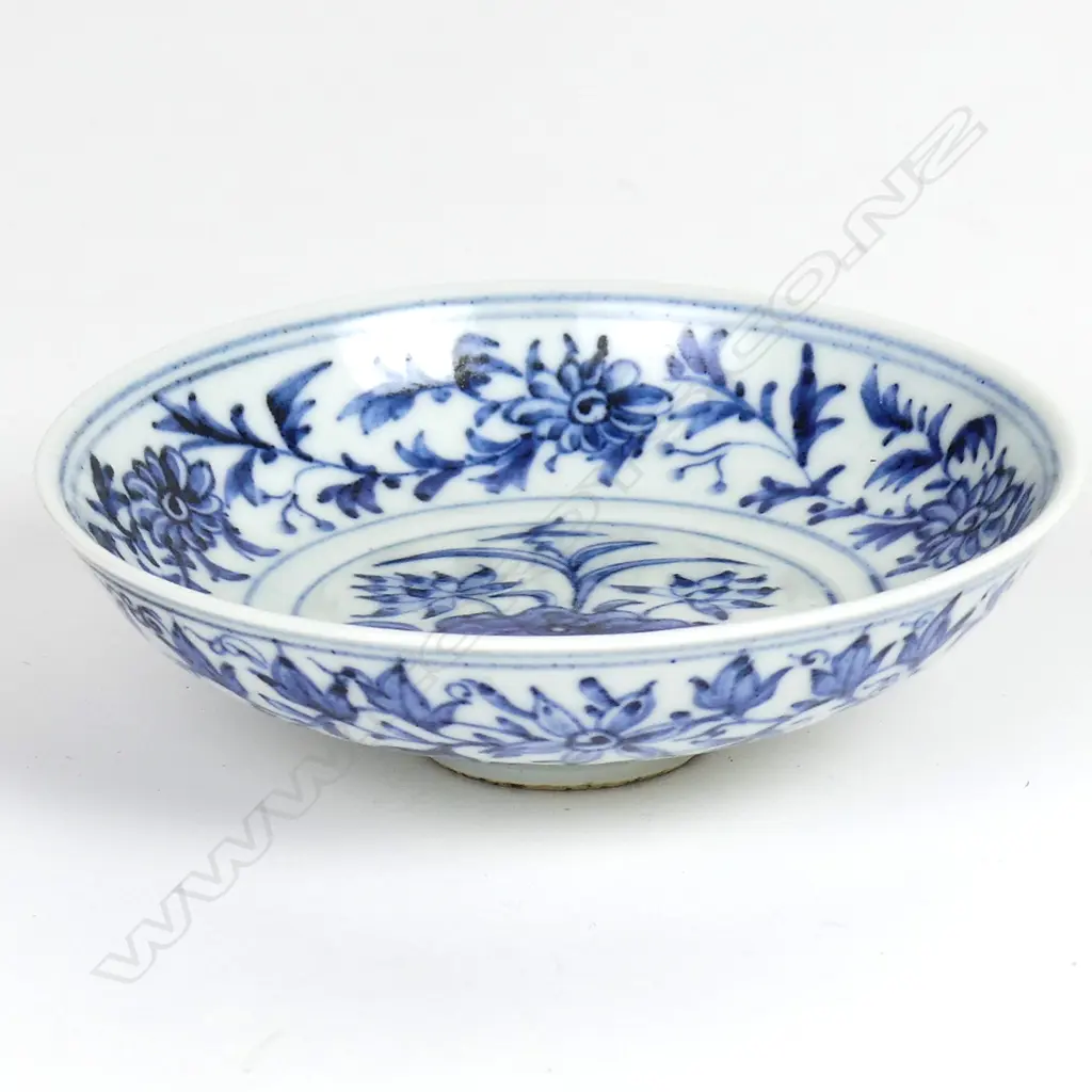 A Chinese blue and white porcelain small dish Image 1++