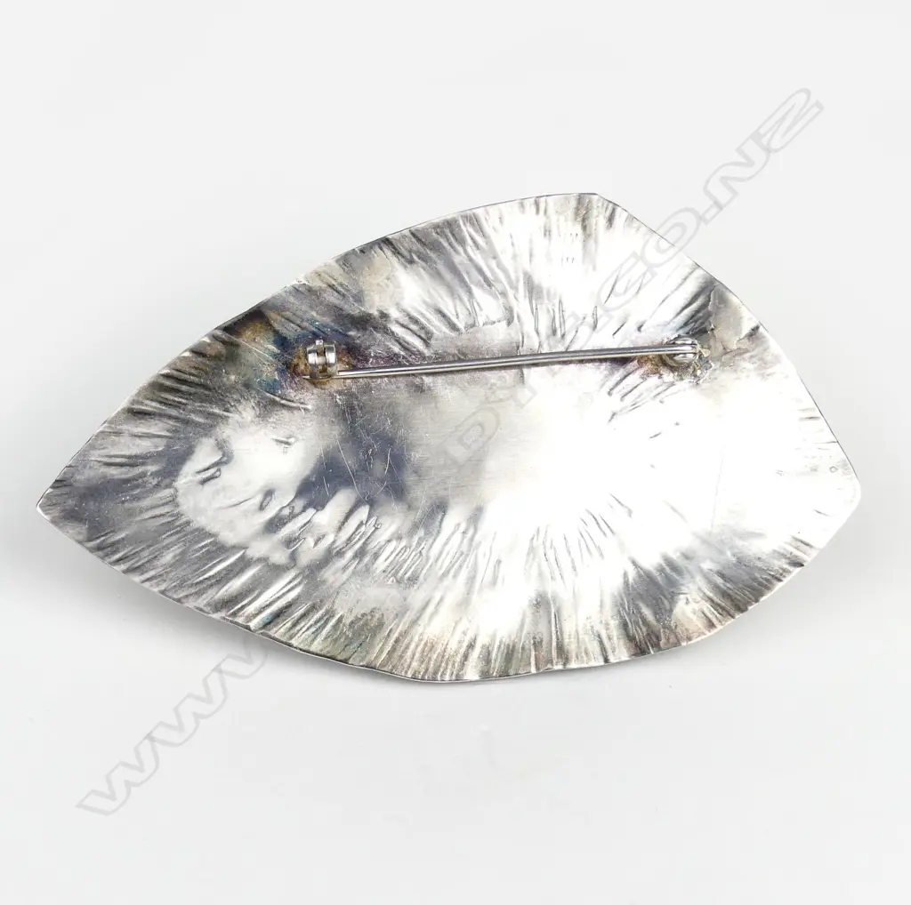 A stylish 1960's/1970's New Zealand silver and gemstone panelled brooch Image 1++