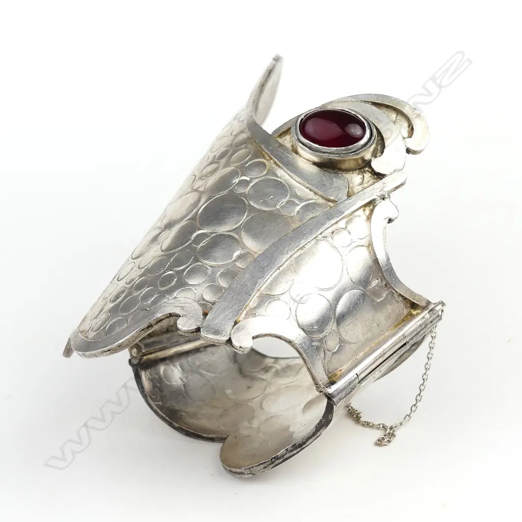 Tony Buller large silver stylised dragon head hinged cuff Image 1++