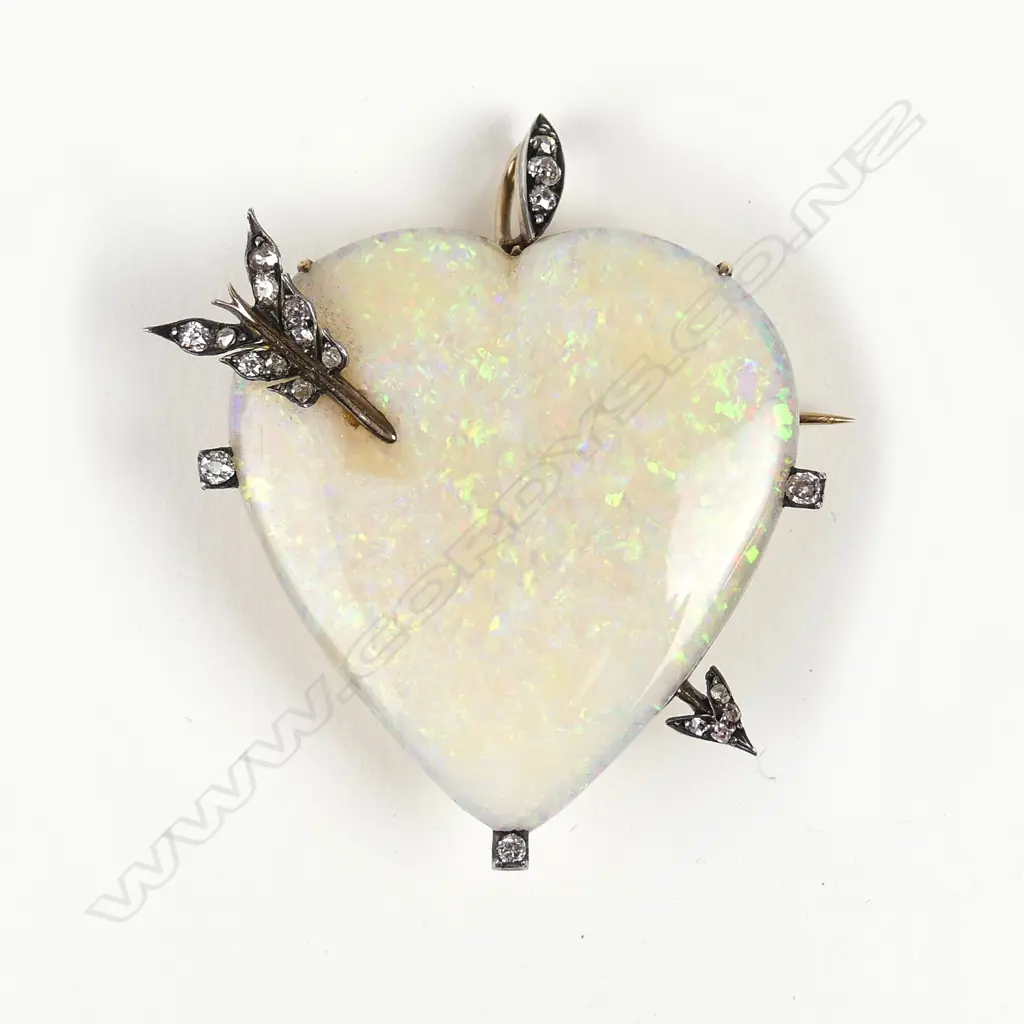 An impressive Edwardian 9ct gold opal and diamond pendant/brooch Image 1++
