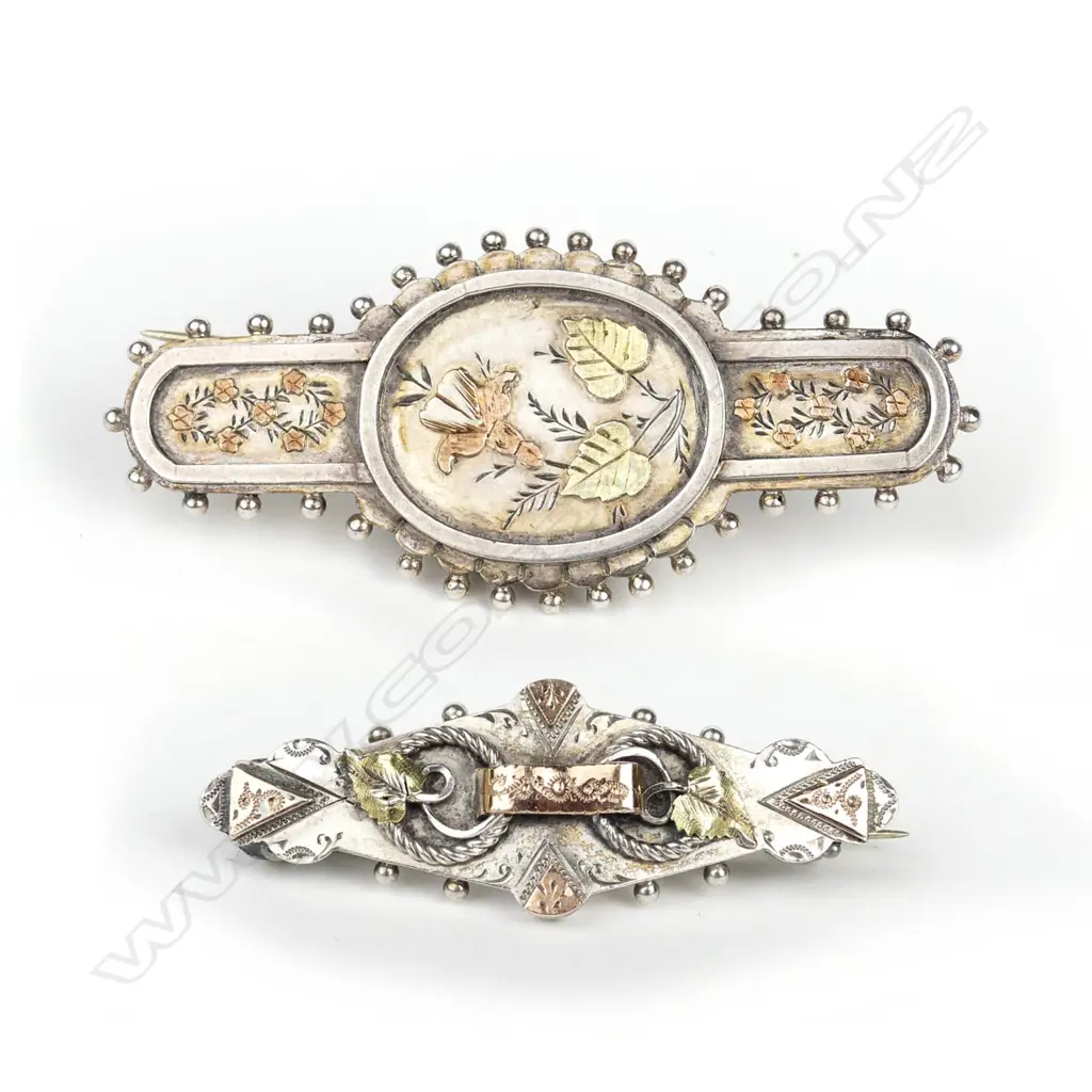 Two Arts & Crafts c.1900 silver and gold mounted brooches Image 1++