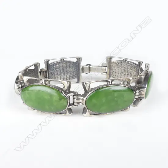 A retro silver and jade bracelet