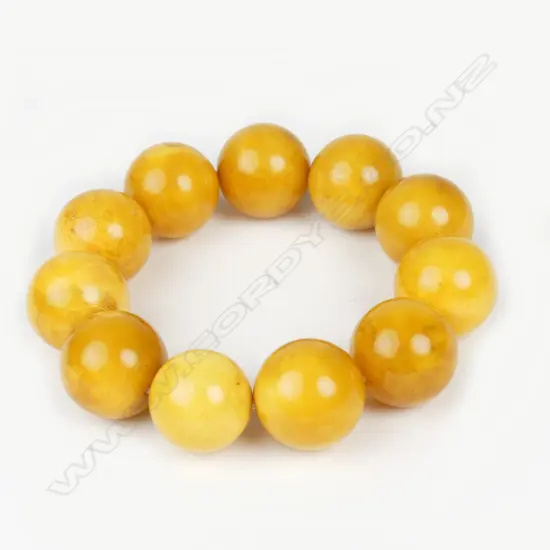 A butterscotch amber bead bracelet