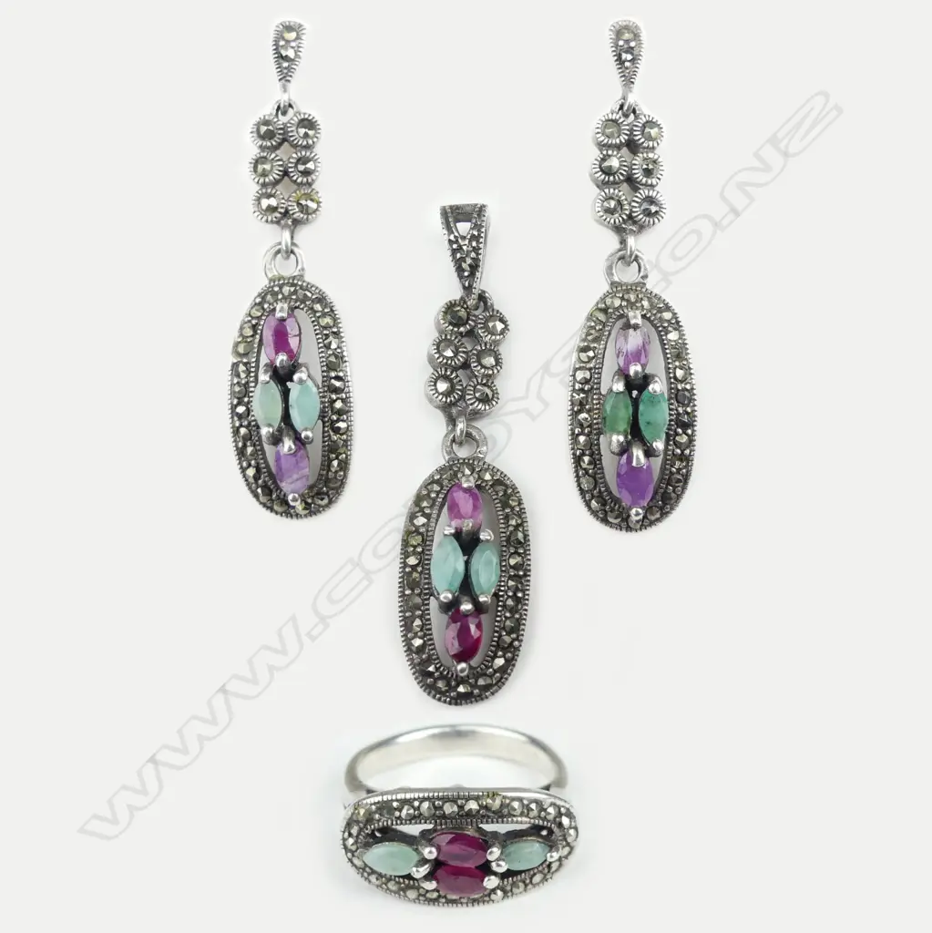 A suite of vintage silver marcasite and gem set jewellery Image 1++
