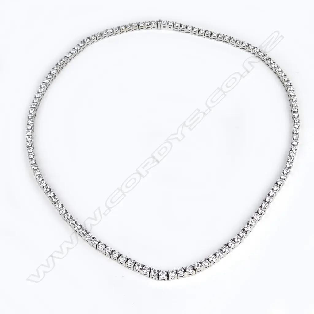 A modern 18ct. white gold and diamond Rivière necklace Image 1++