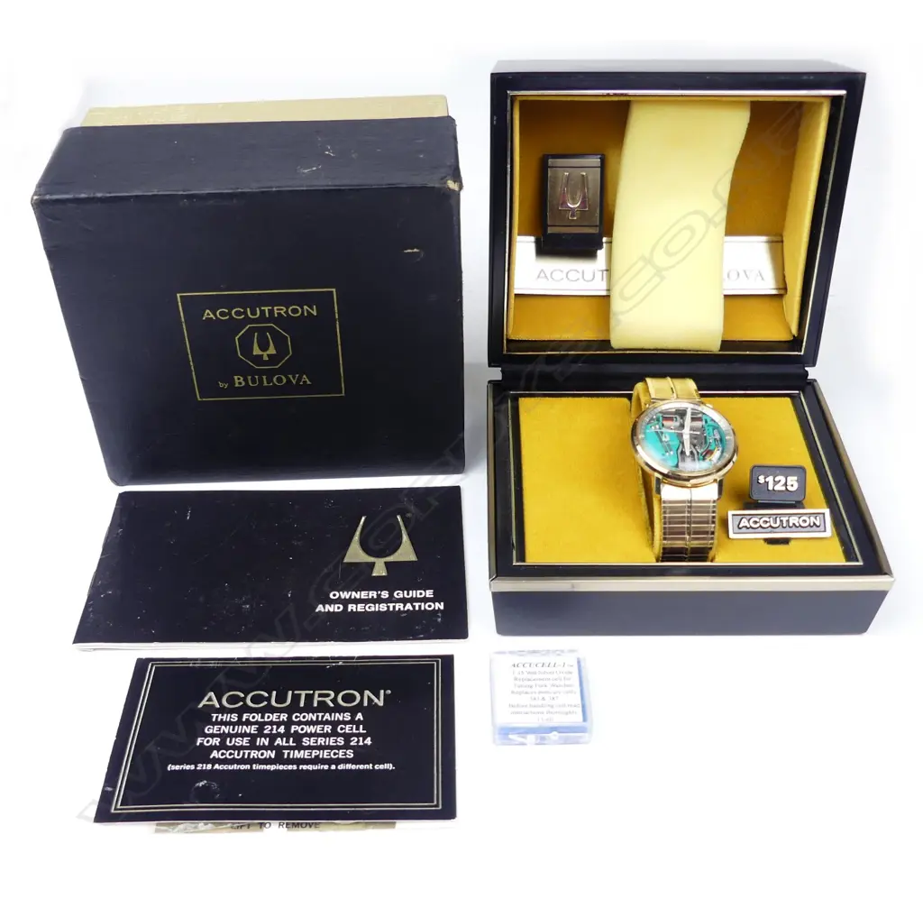 A Bulova Accutron 'Spaceview' gent's wristwatch Image 1++