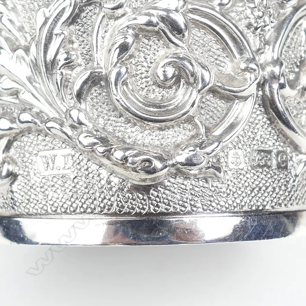 A pair of fancy Edwardian silver napkin rings Image 1++