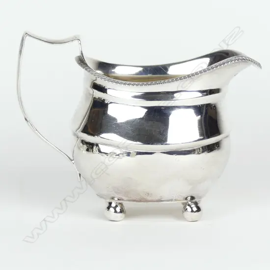 A George III silver cream jug