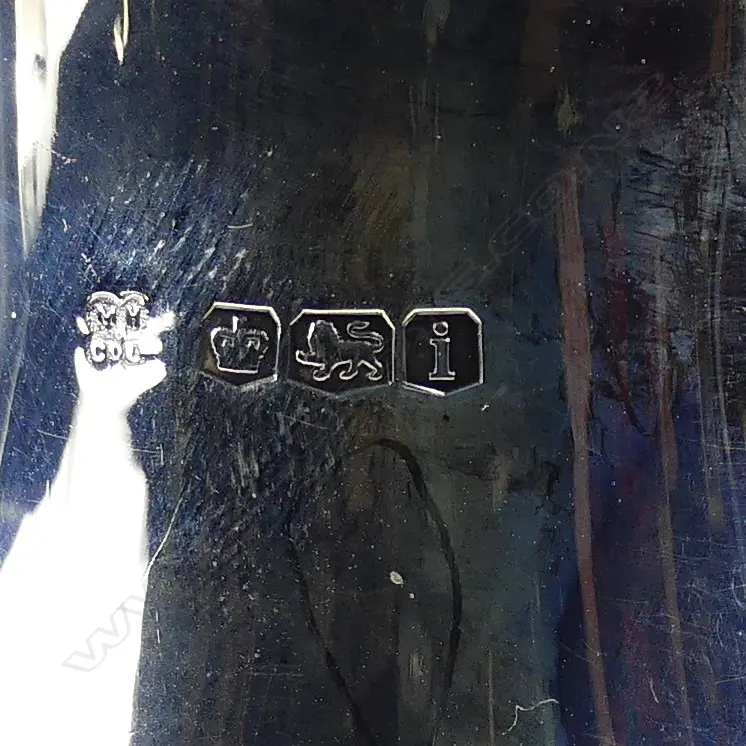 An elegant 1920s silver hot chocolate pot Image 1++