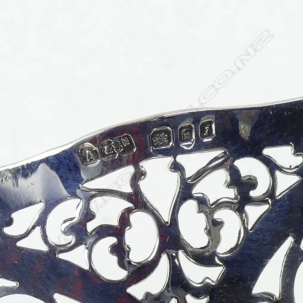 A c.1960 silver pierced pedestal bonbon dish Image 1++