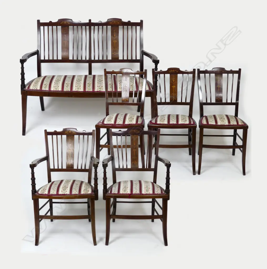 An Edwardian Sheraton revival parlour suite Image 1++