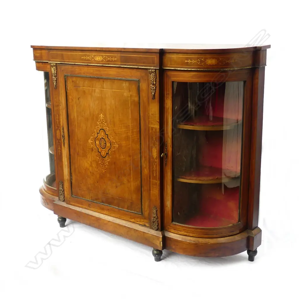 A Victorian walnut credenza Image 1++