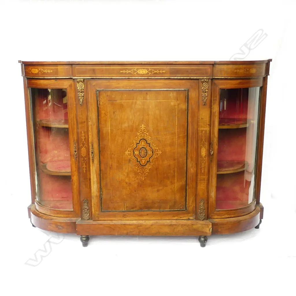 A Victorian walnut credenza Image 1++
