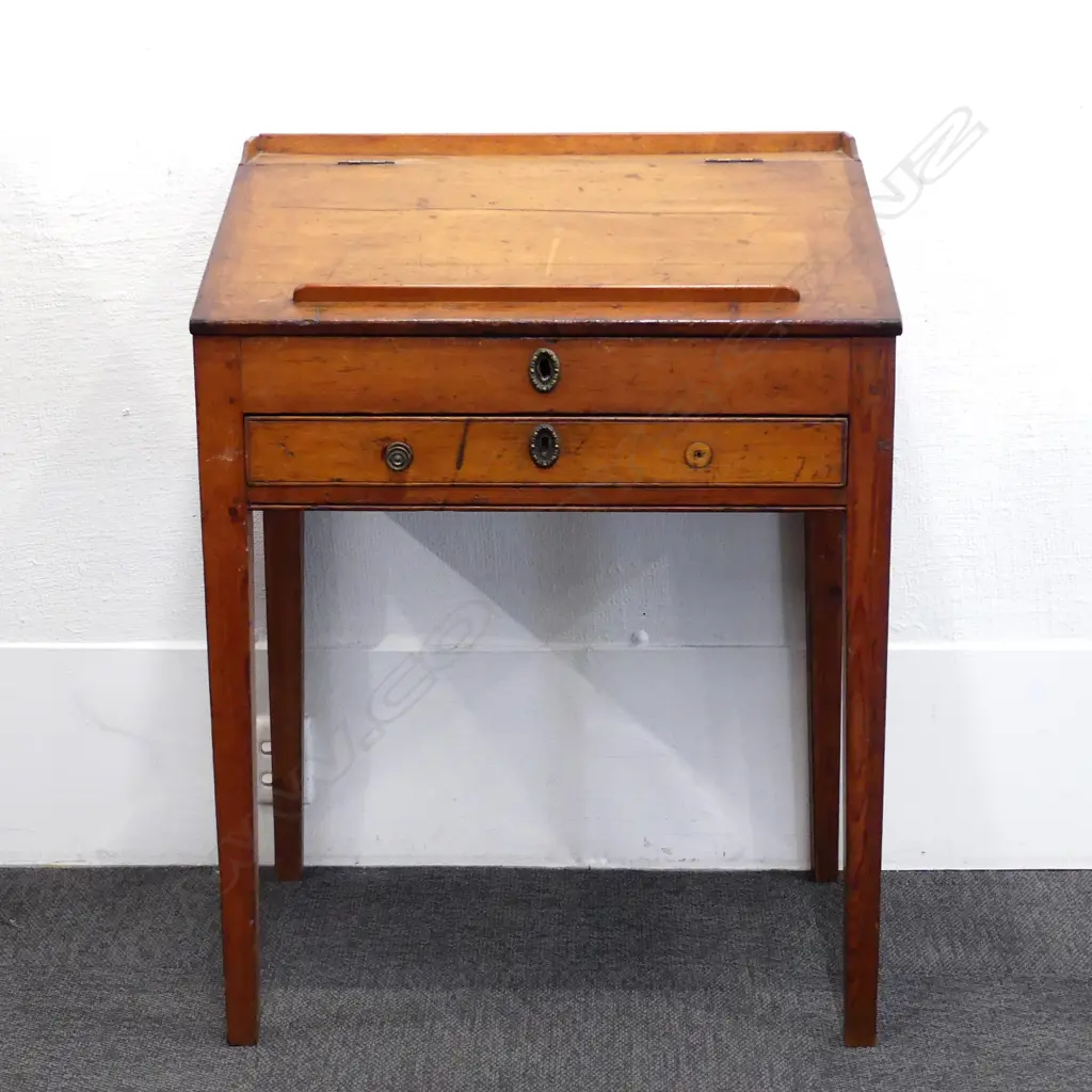 A Victorian pine tally clerk's desk Image 1++