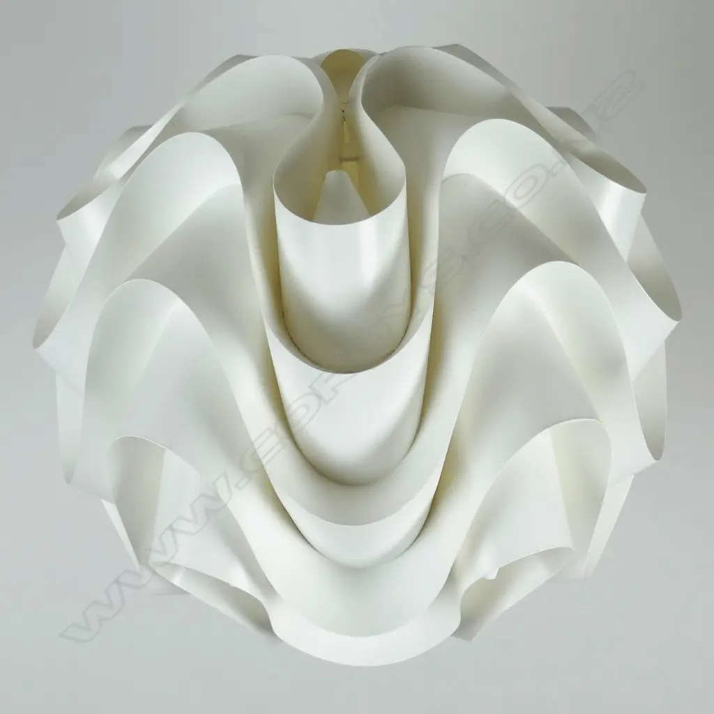 Le Klint Model 172 Large light shade Image 1++